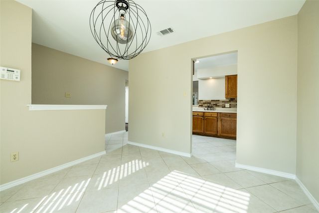 2403 Bayberry Lane, Euless, TX 76039