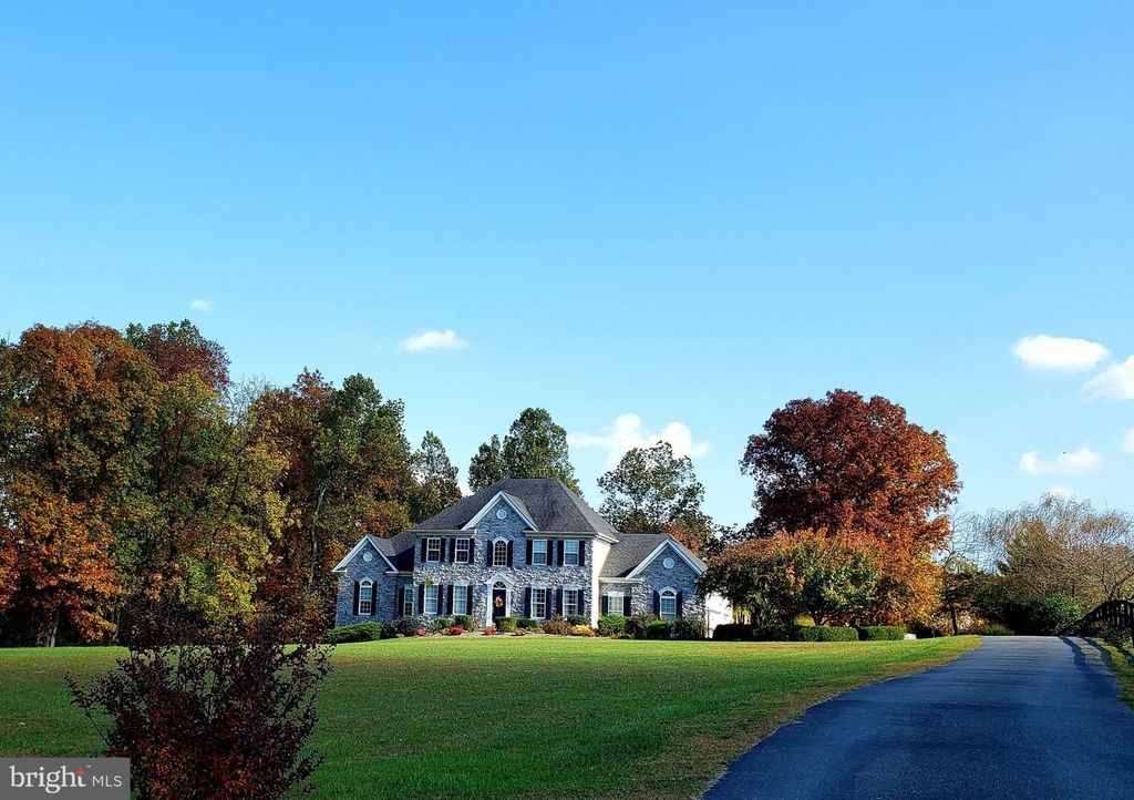 11268 ALLIUM LN, Lovettsville, VA 20180