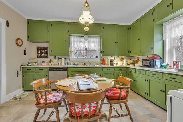 108 Pfeifer Rd, Lancaster Twp, PA 16037