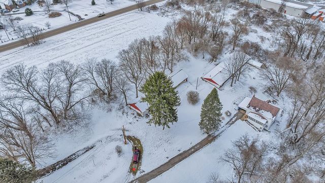 108 Pfeifer Rd, Lancaster Twp, PA 16037