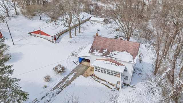 108 Pfeifer Rd, Lancaster Twp, PA 16037