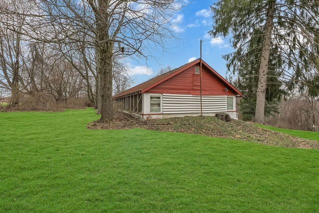 108 Pfeifer Rd, Lancaster Twp, PA 16037