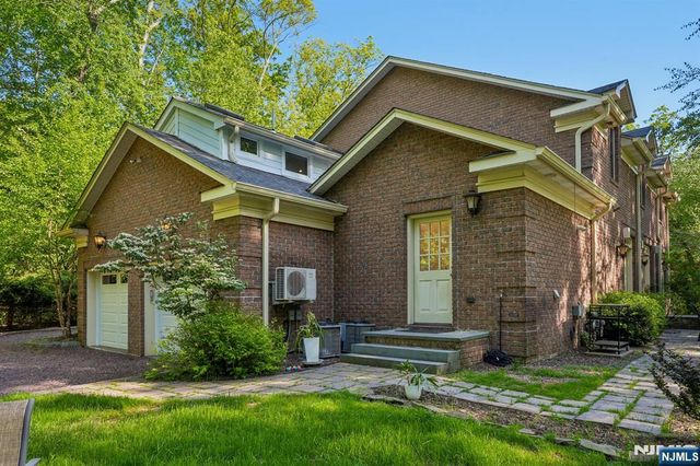 2b Paris Avenue, Rockleigh, NJ 07647