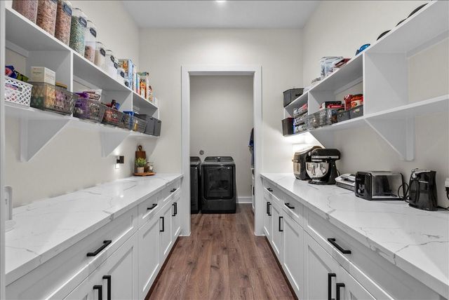 8228 Avenue L, Santa Fe, TX 77510