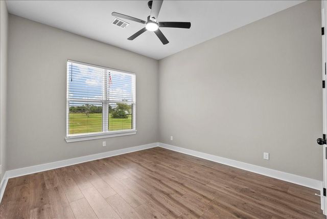 8228 Avenue L, Santa Fe, TX 77510