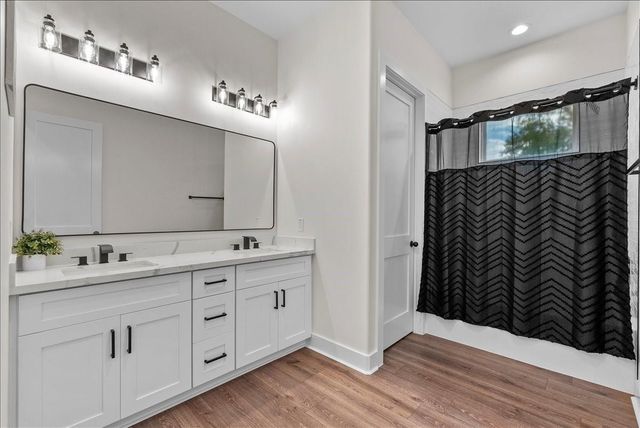 8228 Avenue L, Santa Fe, TX 77510