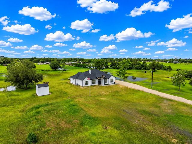 8228 Avenue L, Santa Fe, TX 77510
