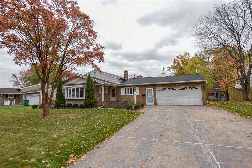 90 Mariposa Drive, Gates, NY 14624