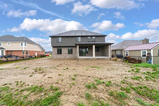 36711 N Pointe Drive, New Baltimore, MI 48047