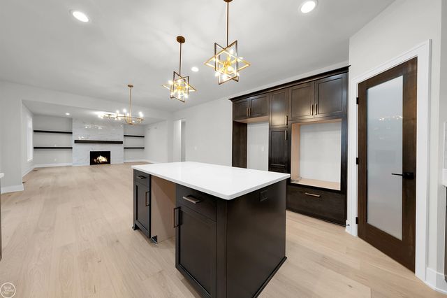 36711 N Pointe Drive, New Baltimore, MI 48047