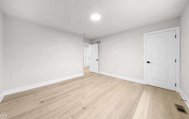 36711 N Pointe Drive, New Baltimore, MI 48047