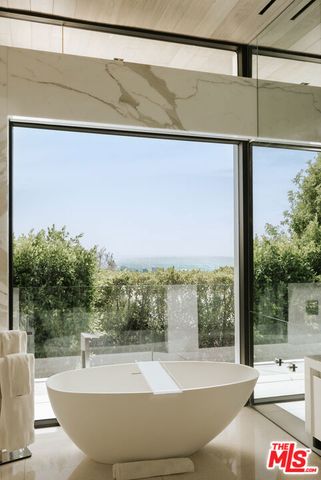 1536 Blue Jay Way, Los Angeles, CA 90069