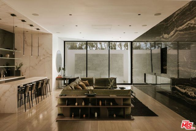 1536 Blue Jay Way, Los Angeles, CA 90069