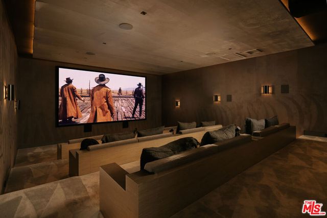 1536 Blue Jay Way, Los Angeles, CA 90069