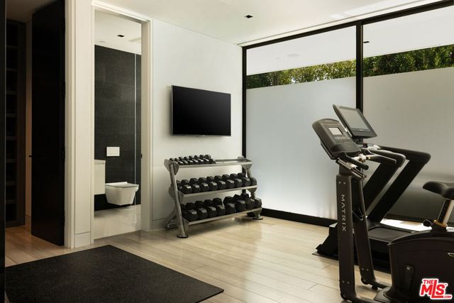 1536 Blue Jay Way, Los Angeles, CA 90069