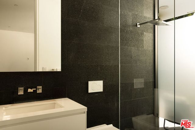 1536 Blue Jay Way, Los Angeles, CA 90069