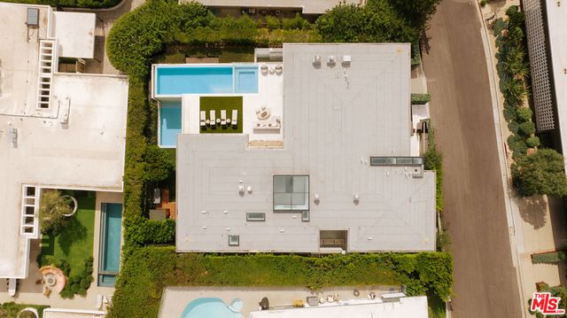 1536 Blue Jay Way, Los Angeles, CA 90069