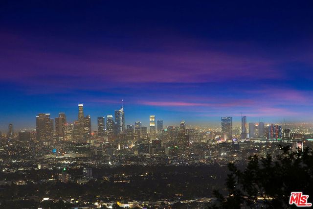 1536 Blue Jay Way, Los Angeles, CA 90069