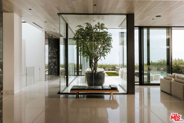 1536 Blue Jay Way, Los Angeles, CA 90069