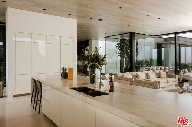 1536 Blue Jay Way, Los Angeles, CA 90069