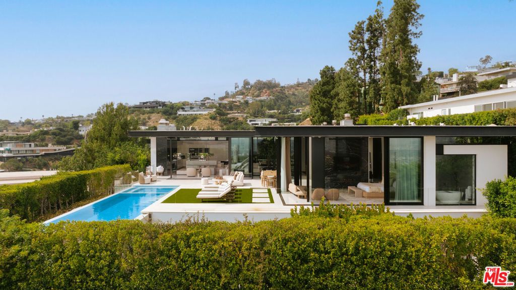 1536 Blue Jay Way, Los Angeles, CA 90069