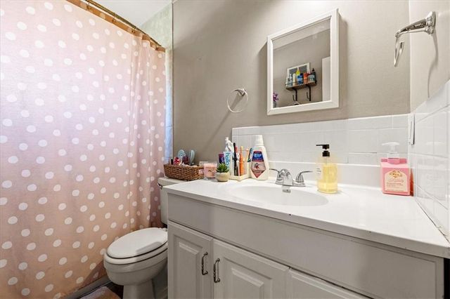 4344 Waverly Avenue, Kansas City, KS 66104