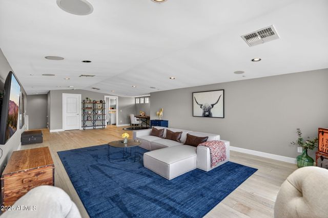 7624 E SOLANO Drive, Scottsdale, AZ 85250