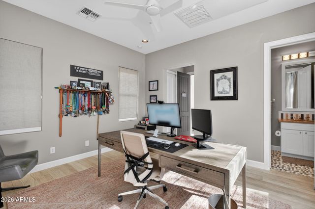 7624 E SOLANO Drive, Scottsdale, AZ 85250