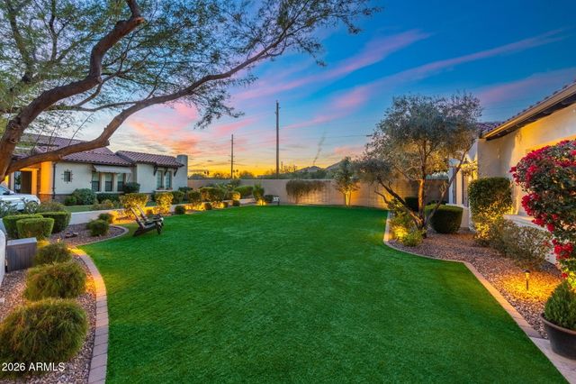 7624 E SOLANO Drive, Scottsdale, AZ 85250