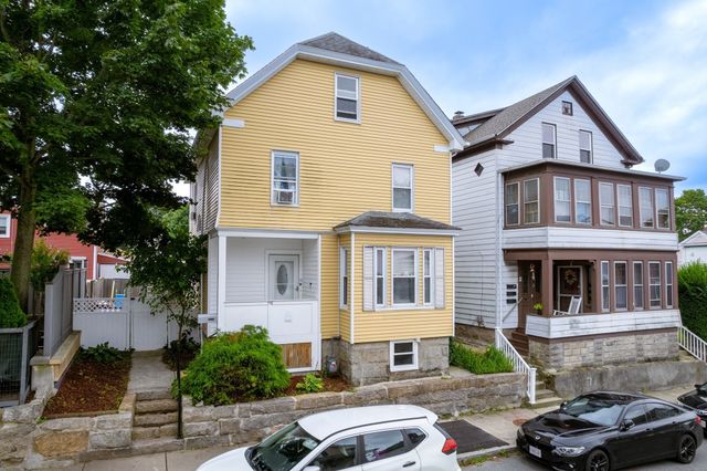 118 Parker St, New Bedford, MA 02740