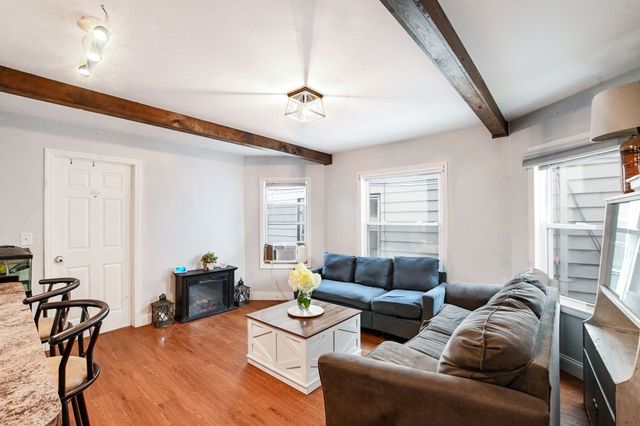 118 Parker St, New Bedford, MA 02740