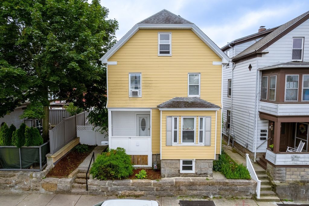 118 Parker St, New Bedford, MA 02740