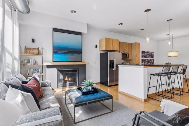 3640 Wooddale Avenue S 111, Saint Louis Park, MN 55416
