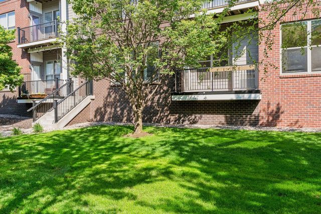 3640 Wooddale Avenue S 111, Saint Louis Park, MN 55416