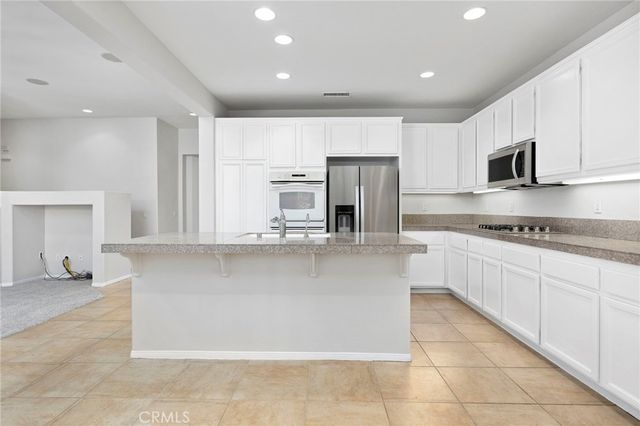 34 Shoreline Drive, Rancho Mirage, CA 92270