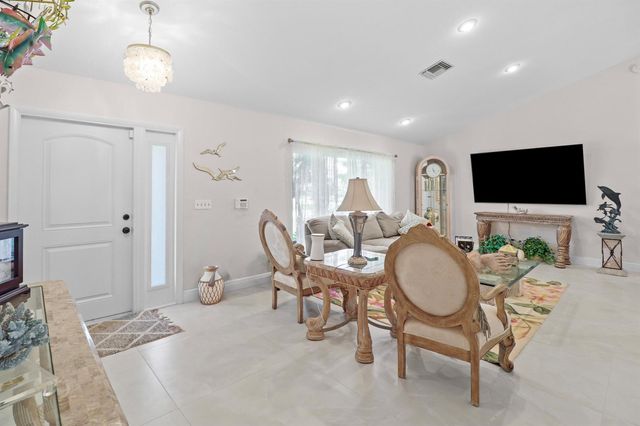 9260 Laurel Green Drive, Boynton Beach, FL 33437