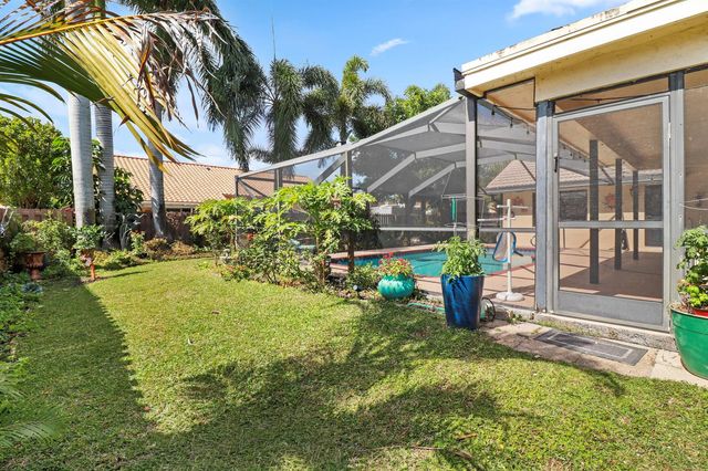9260 Laurel Green Drive, Boynton Beach, FL 33437