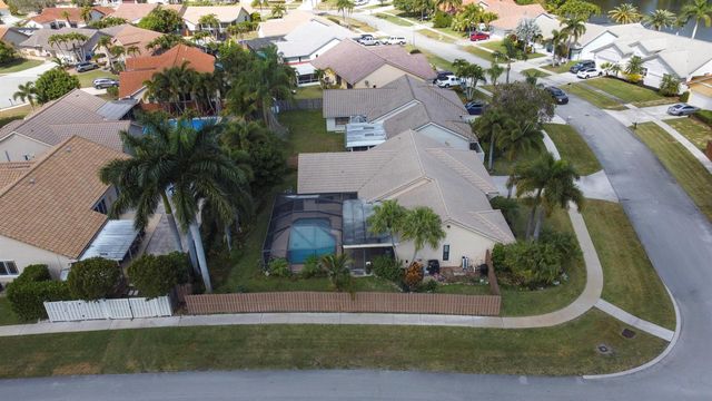 9260 Laurel Green Drive, Boynton Beach, FL 33437