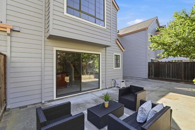 1560 Chihong Drive, San Jose, CA 95131