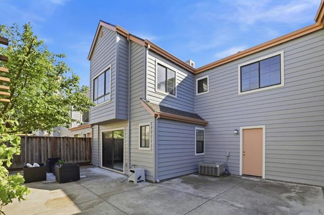 1560 Chihong Drive, San Jose, CA 95131