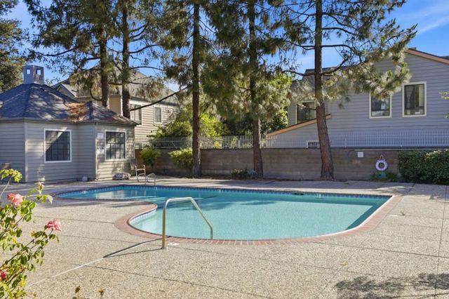 1560 Chihong Drive, San Jose, CA 95131