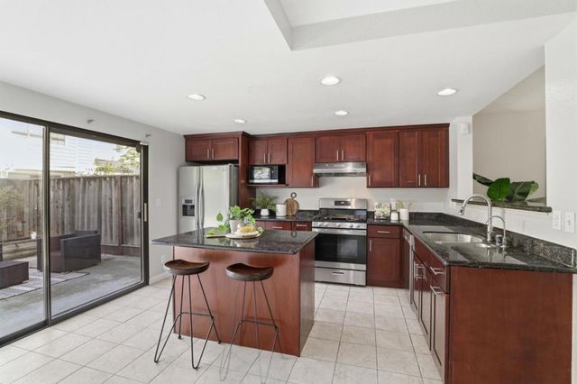 1560 Chihong Drive, San Jose, CA 95131