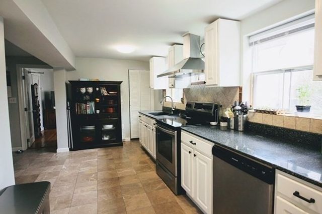 111 Lakewood Street, Worcester, MA 01603