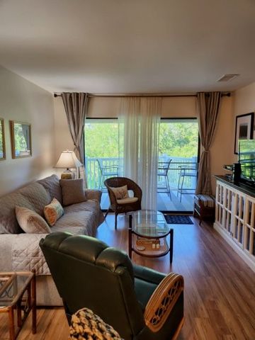 1524 Wood Ave 314, St Simons Island, GA 31522