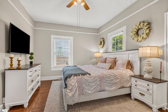 207 Woodside Circle, Simpsonville, SC 29681