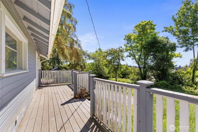 26304 Bannister Street NE, Kingston, WA 98346
