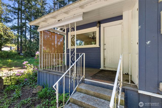 26304 Bannister Street NE, Kingston, WA 98346