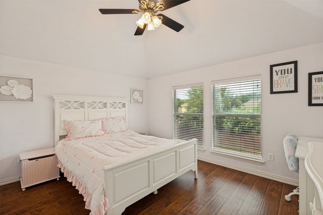 904 Moss Cliff Circle, Mckinney, TX 75071