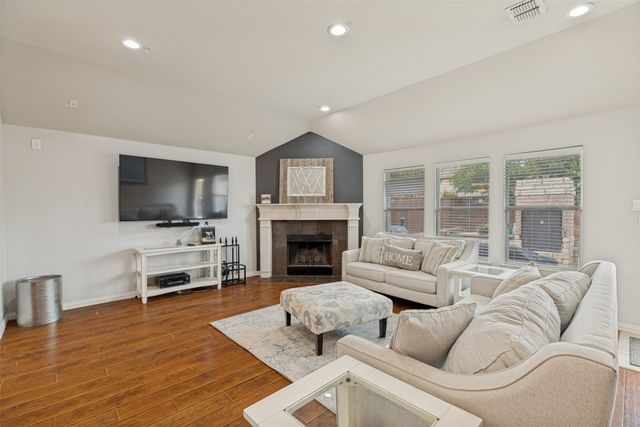904 Moss Cliff Circle, Mckinney, TX 75071