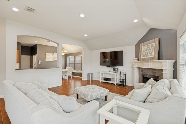 904 Moss Cliff Circle, Mckinney, TX 75071